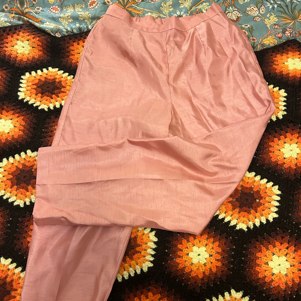 Size 8 Pink Vintage High Waisted Satin(y) Pants